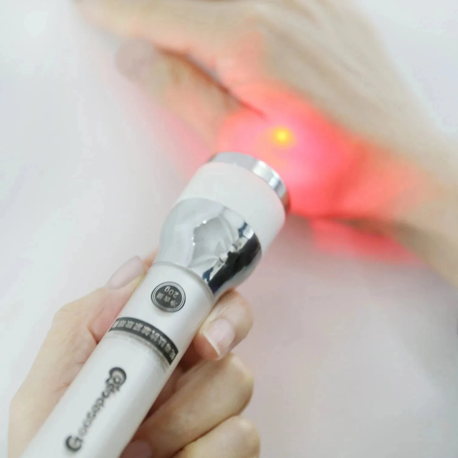 Goosepapa蛇毒肽眼霜，电动红光仪器眼霜套盒 图片 9